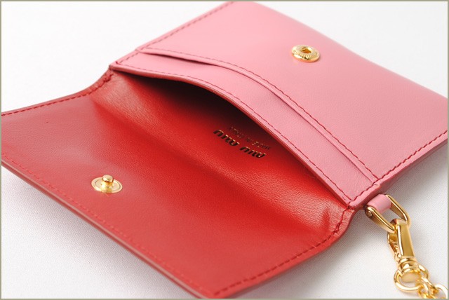 ミュウミュウ　miumiu