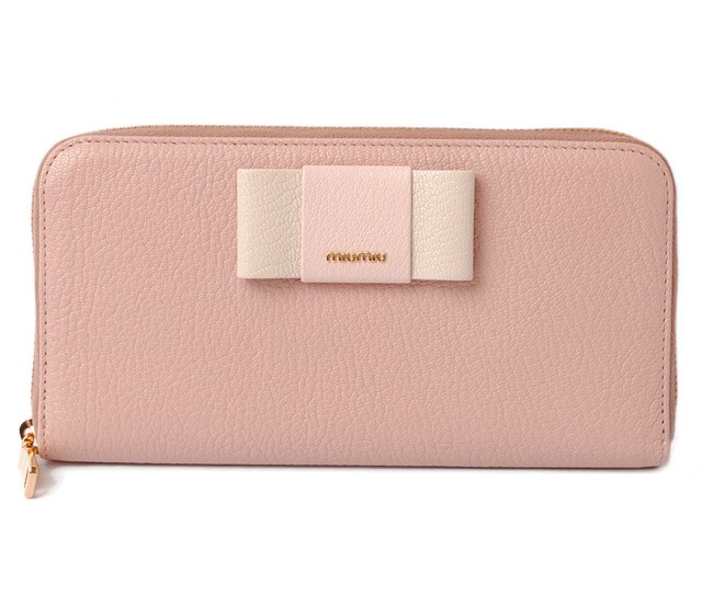 ミュウミュウ　miumiu