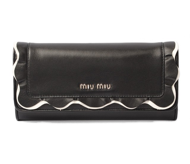 ミュウミュウ　miumiu