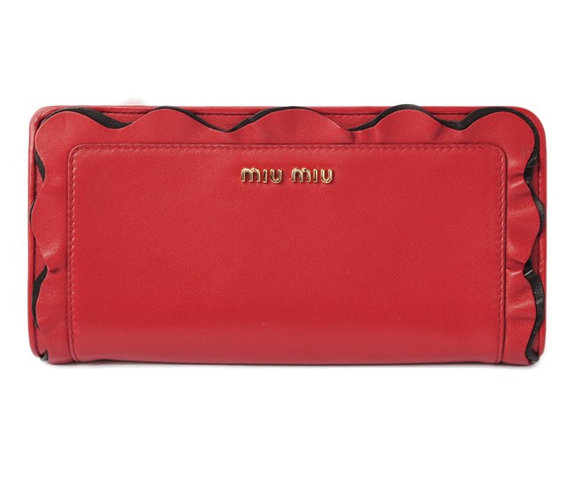 ミュウミュウ　miumiu