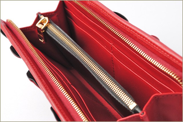 ミュウミュウ　miumiu