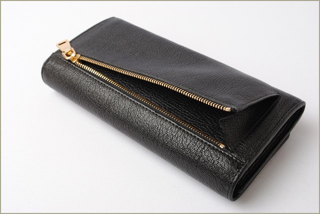 ミュウミュウ　miumiu