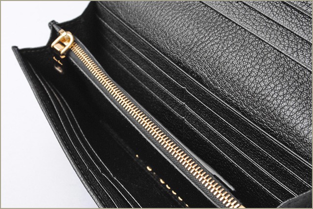 ミュウミュウ　miumiu