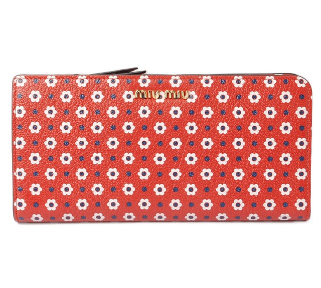 ミュウミュウ　miumiu