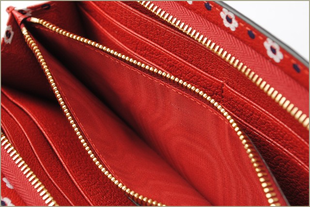 ミュウミュウ　miumiu