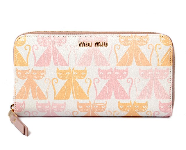 ミュウミュウ　miumiu