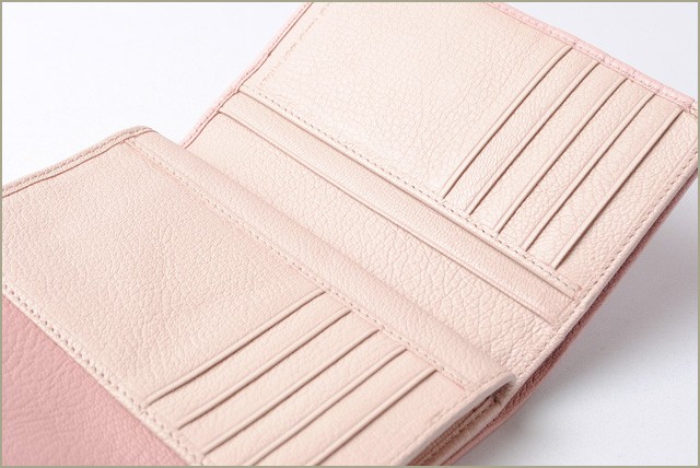 ミュウミュウ　miumiu