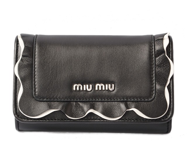 ミュウミュウ　miumiu