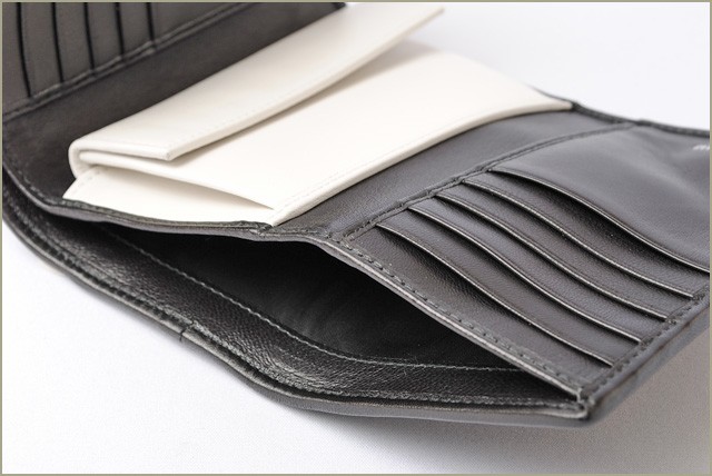 ミュウミュウ　miumiu