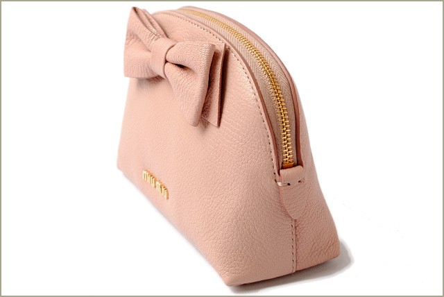 ミュウミュウ　miumiu