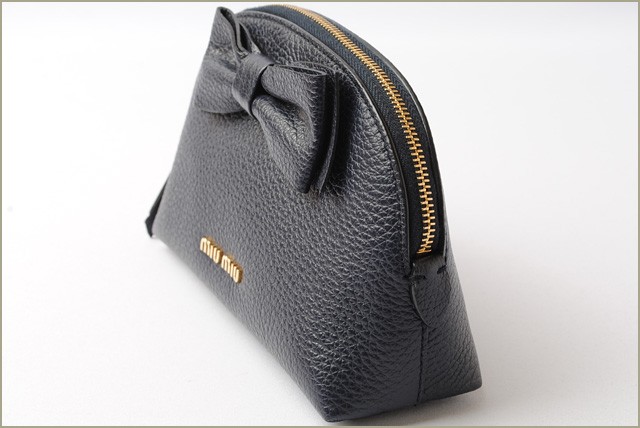 ミュウミュウ　miumiu