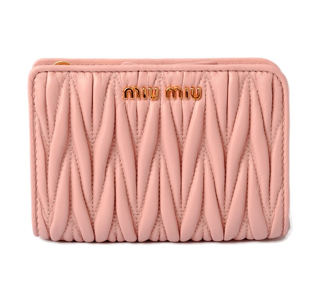 ミュウミュウ　miumiu