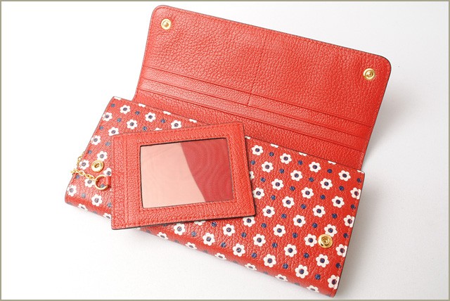 ミュウミュウ　miumiu