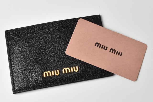miu miu（ミュウミュウ） カードケース/名刺入れ miumiu 5MC208 MADRAS
