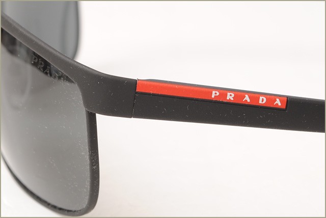 プラダ　PRADA