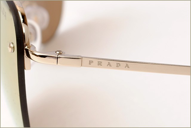プラダ　PRADA