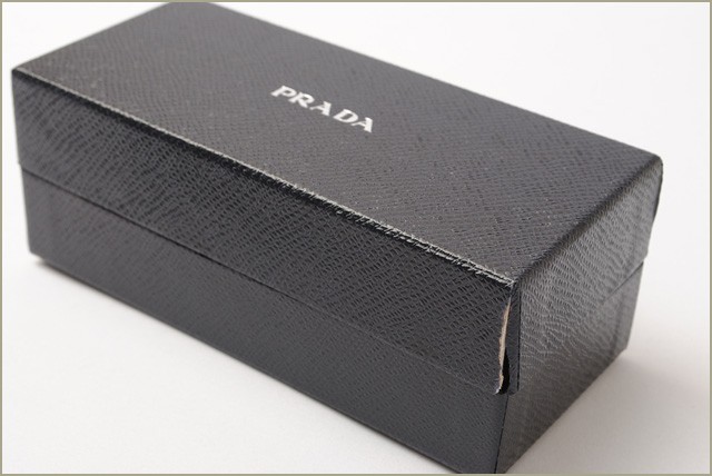 プラダ　PRADA