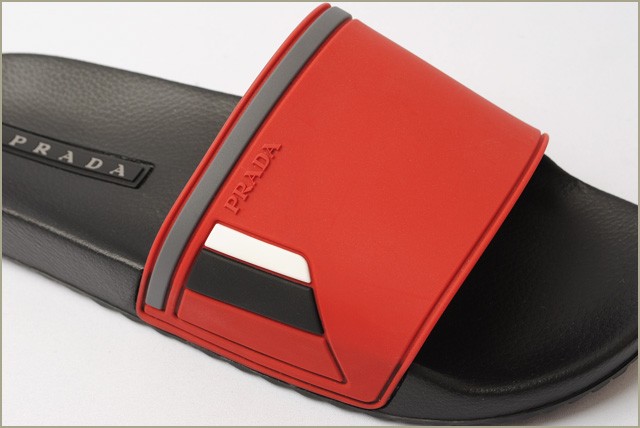 プラダ　PRADA　