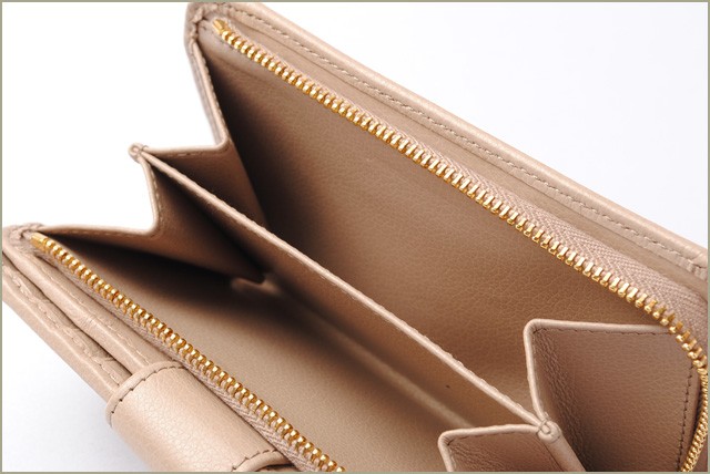 PRADA　プラダ　2折長財布