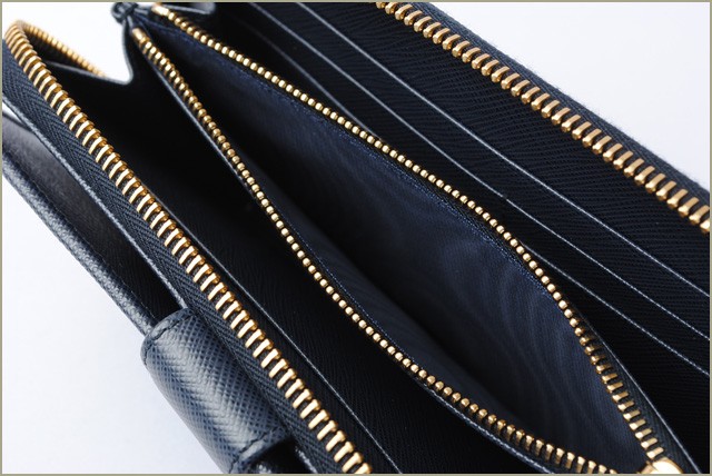 PRADA　プラダ　2折長財布