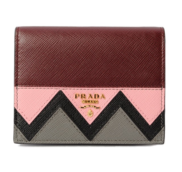 プラダ　PRADA