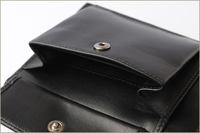 PRADA　プラダ　2折長財布