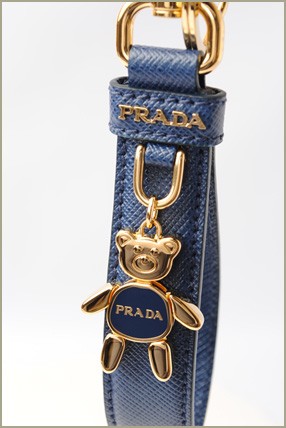 プラダ　PRADA