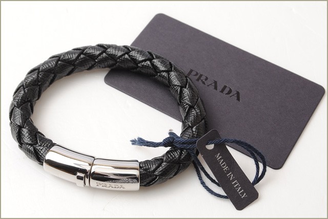プラダ　PRADA
