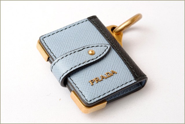 プラダ　PRADA