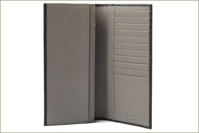 PRADA　プラダ　2折長財布