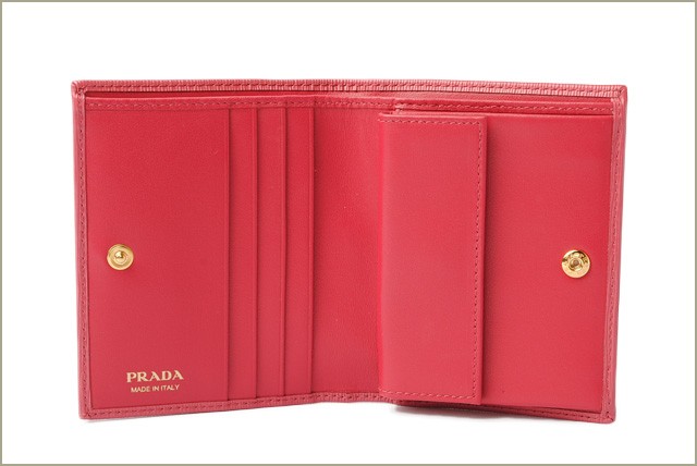 プラダ　PRADA
