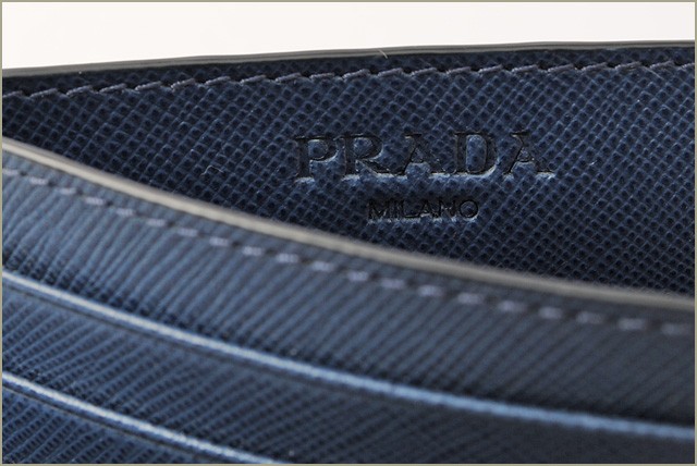 プラダ　PRADA