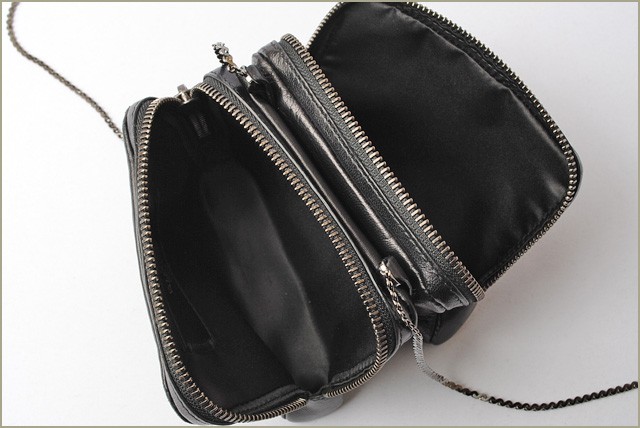 ヴァレンティノ　ショルダーバッグ