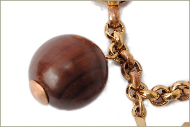 YSL イヴ・サンローラン　