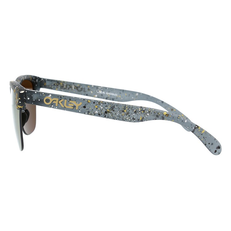 Frogskins Lite OO9374-1063［サングラス］ ポリッシュドブラック/プリズムブラック