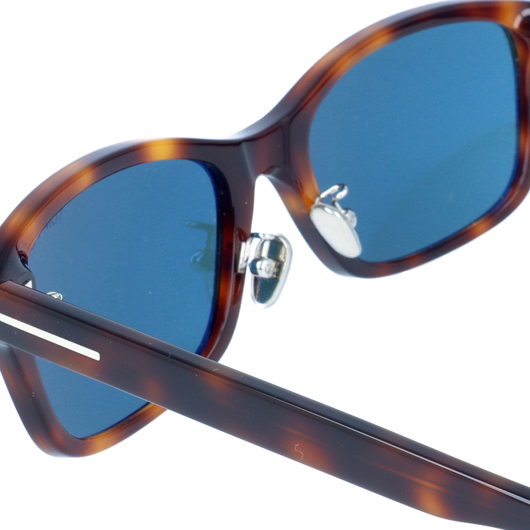 tomf00-00225-06.jpg