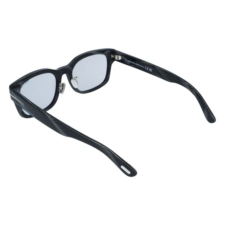 tomf00-00266-05.jpg