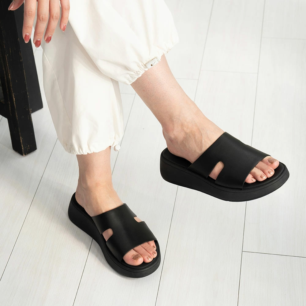 FitFlop サンダル LULU CRYSTAL-MIX METALLIC CROSS SLIDES