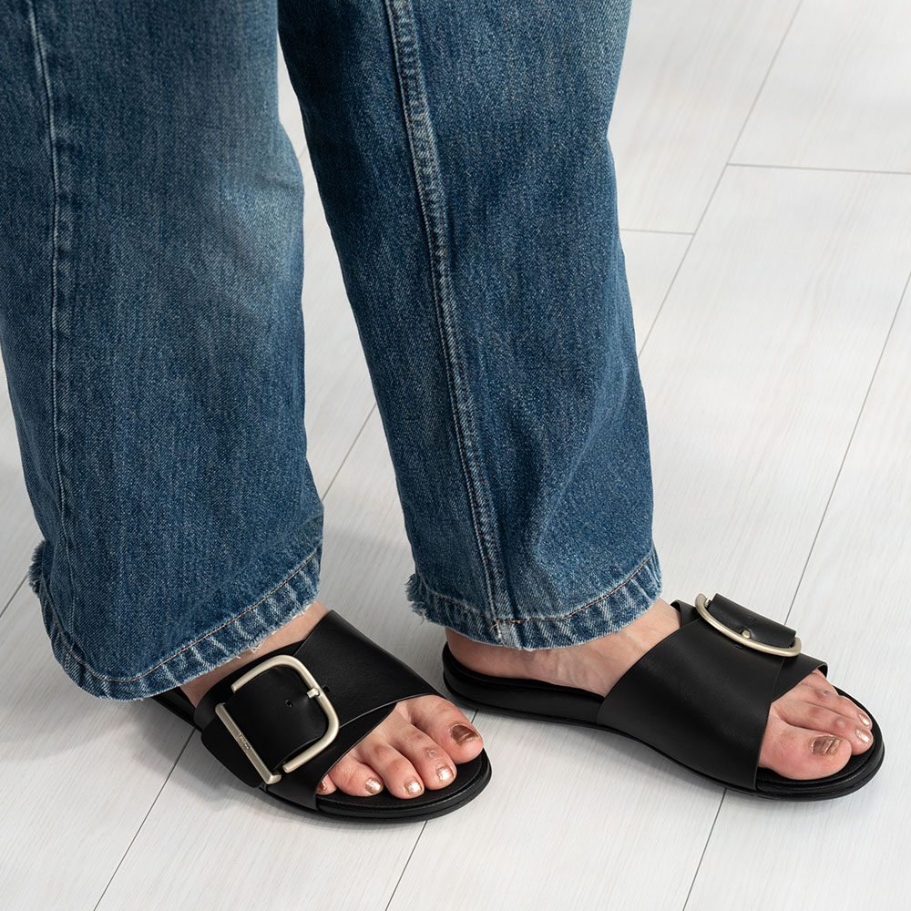 fitflop フィットフロップ レディース コンフォートサンダル スライドサンダル HM6 GRACIE MAXI-BUCKLE LEATHER SLIDES 体圧分散 衝撃吸収 疲れにくい 女性｜brand-tankentai｜18