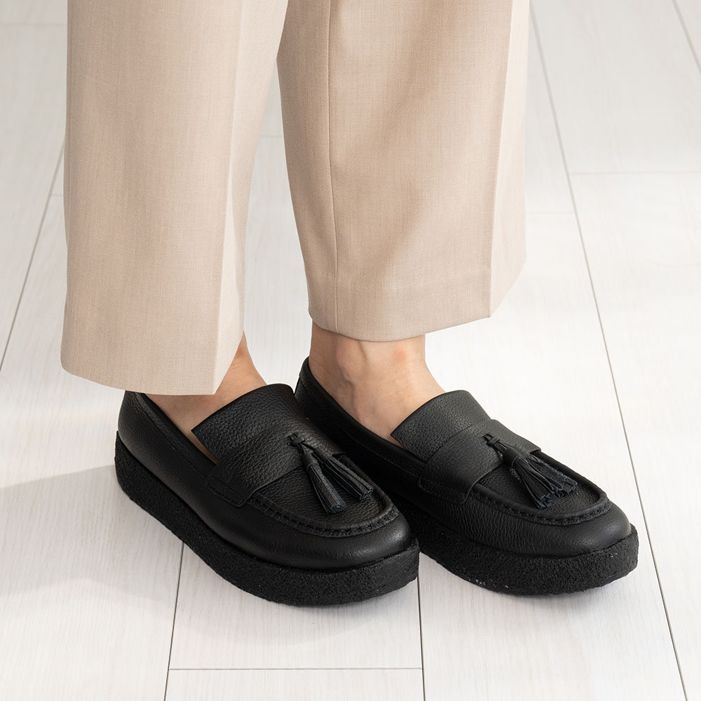 fitflop フィットフロップ レディース ローファー フラットシューズ HR8 LOAFFER TASSEL TUMBLED-LEATHER CREPE LOAFERS 体圧分散 衝撃吸収 疲れにくい｜brand-tankentai｜15