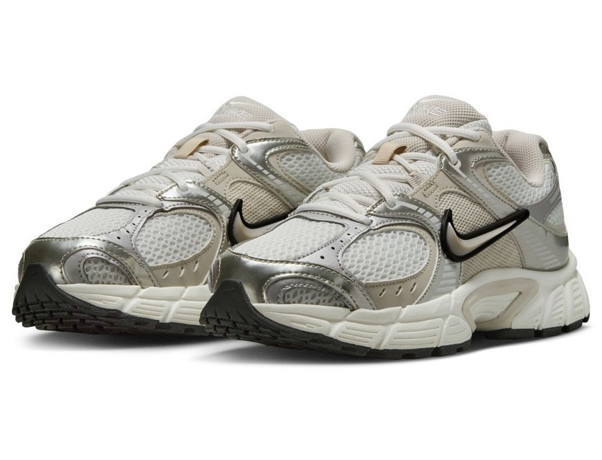 NIKE（ナイキ） 女性 レディース シューズ W V5 RNR ウィメンズ HQ7901