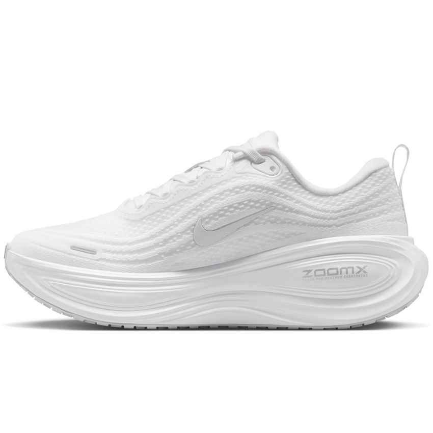 NIKE（ナイキ） 女性 レディース シューズ W VOMERO PLUS ウィメンズ