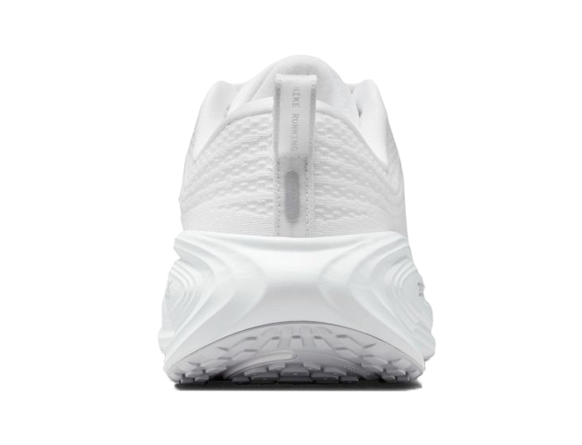NIKE（ナイキ） 女性 レディース シューズ W VOMERO PLUS ウィメンズ