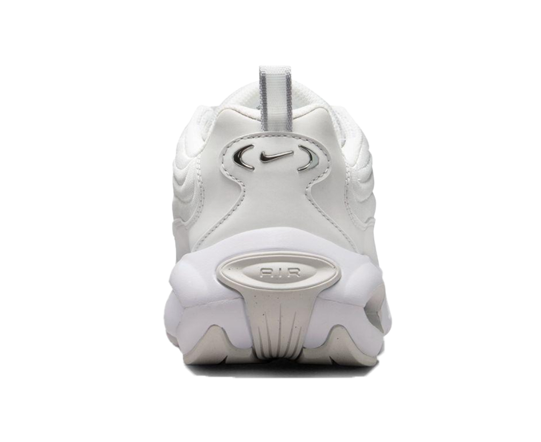 NIKE（ナイキ） 女性 レディース シューズ W AIR MAX PORTAL SE