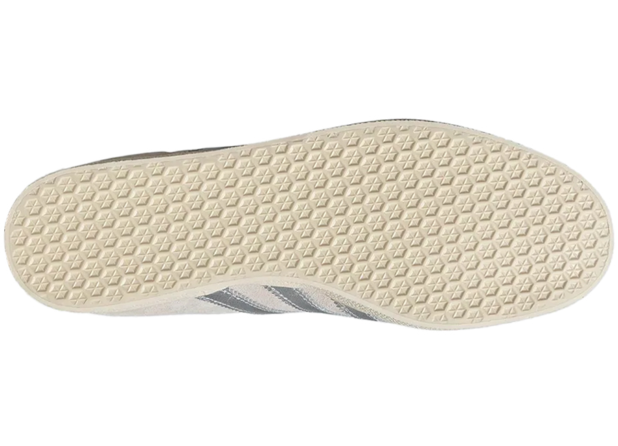 スニーカー adidas gazelle JH8640 s-l1200.jpg