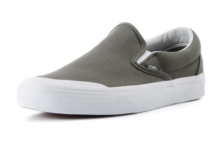 vans classic slip on 138