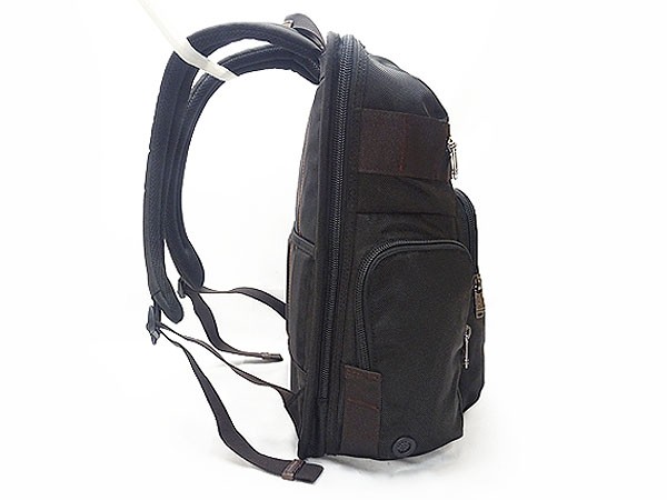 TUMI（トゥミ） 未使用 ウォリングフォード トリプルポケット バック
