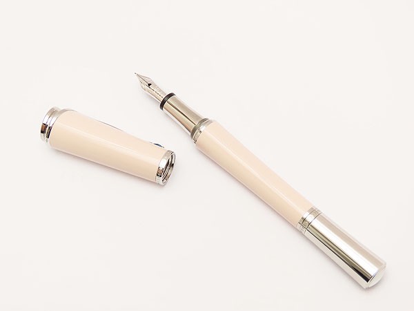 MONTBLANC（筆記具、時計） 限定 新品同様 モンブラン ミューズ