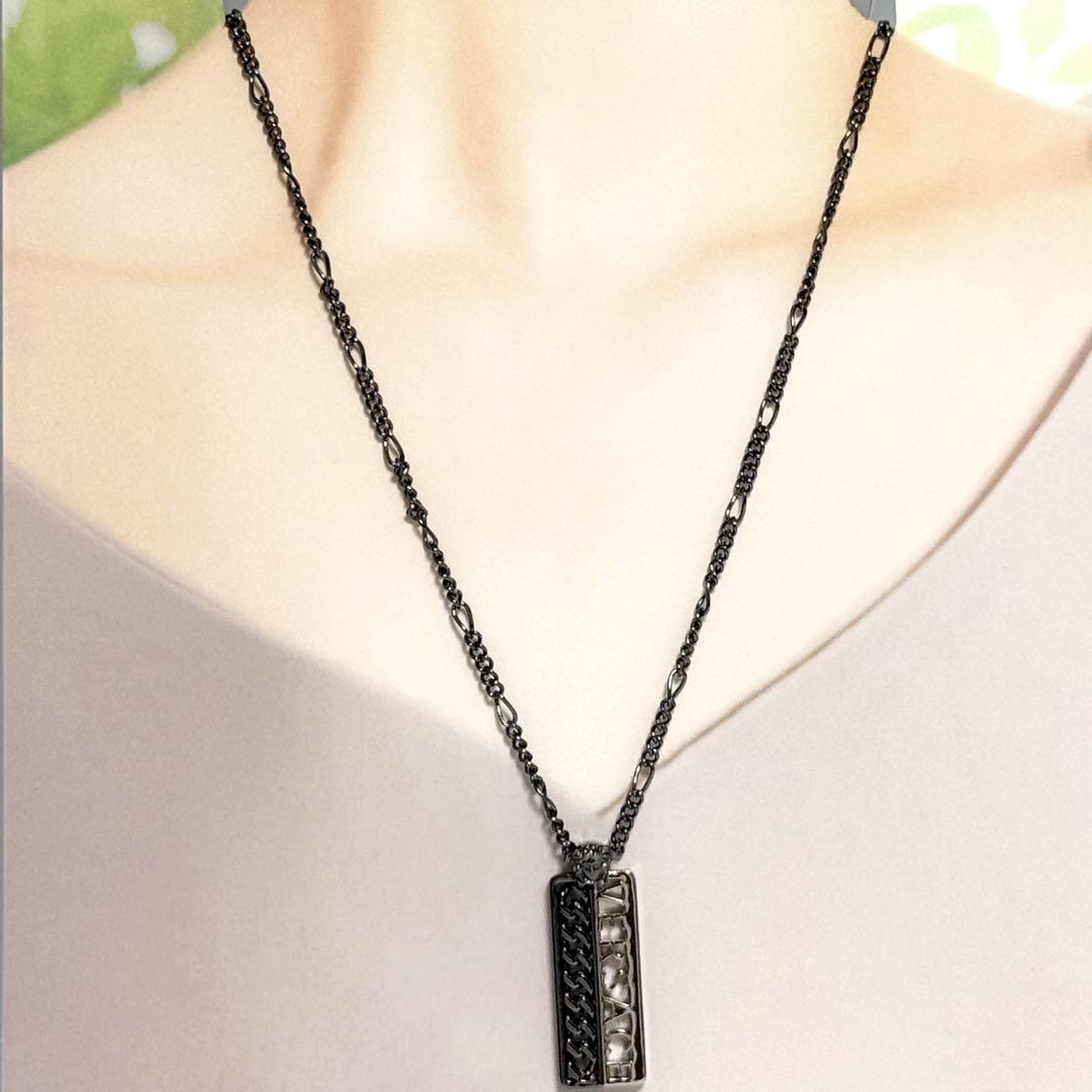 VERSACE ロゴペンダント ネックレス VERSACE シルバートーン メデューサ ペンダント ネックレス 人気
