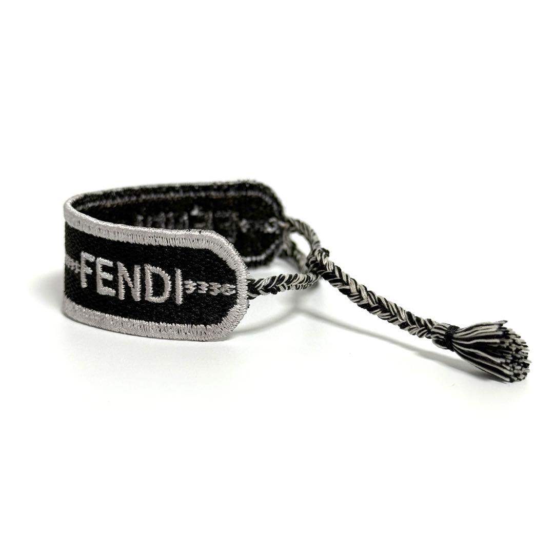FENDI レザーブレスレット　箱入り　美品 7AJ682AJF8F1EGA_01?wid=2000&